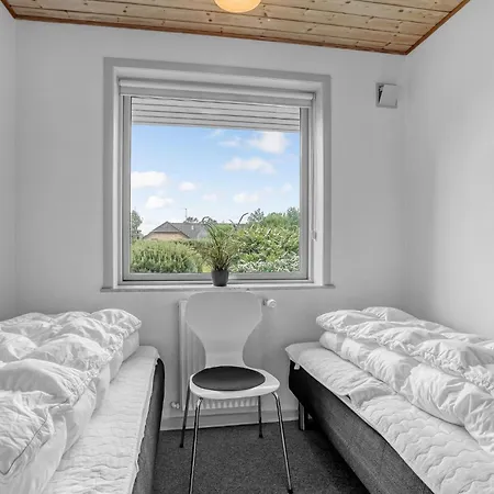 Stunning Home In Blavand With Sauna * Blåvand