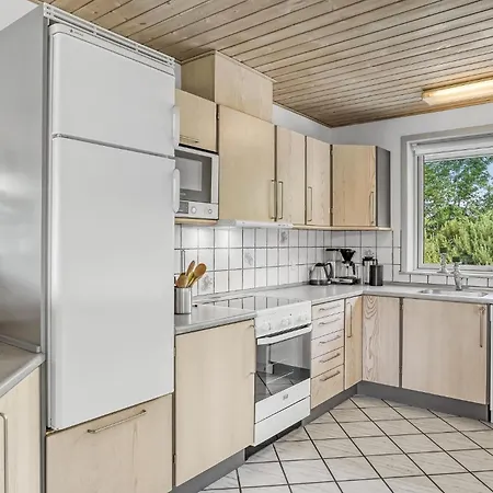 Stunning Home In Blavand With Sauna Hébergement de vacances *