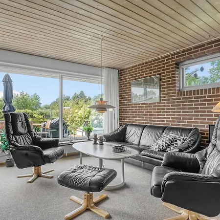 Stunning Home In Blavand With Sauna *