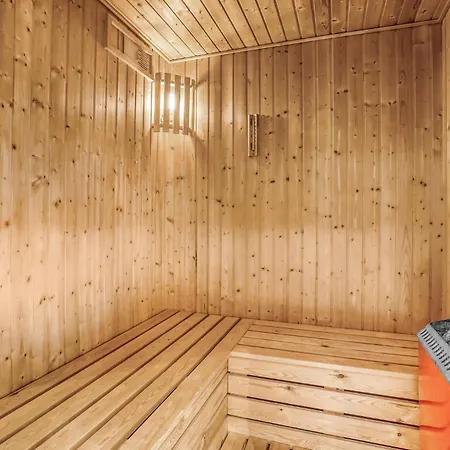 Stunning Home In Blavand With Sauna Blåvand