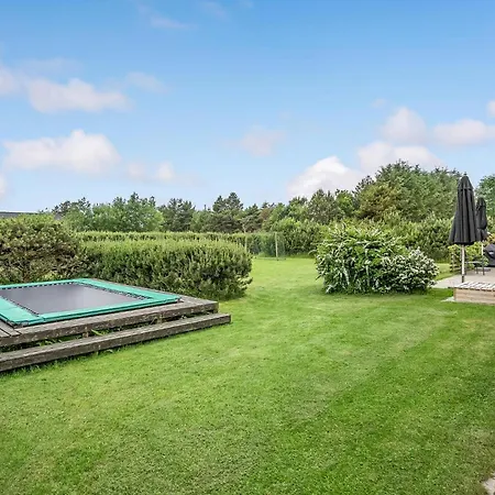 Stunning Home In Blavand With Sauna Hébergement de vacances *