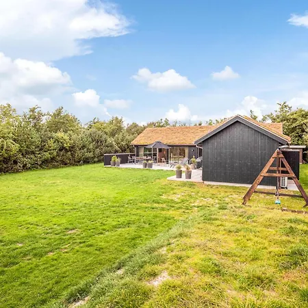 Stunning Home In Blavand With Sauna * Блаванн