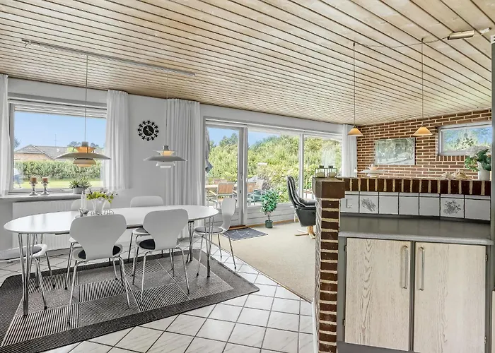 Semesterbostad Holiday home Blåvand 26 *