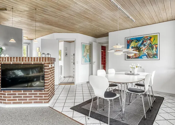 Holiday home Blåvand 26 *